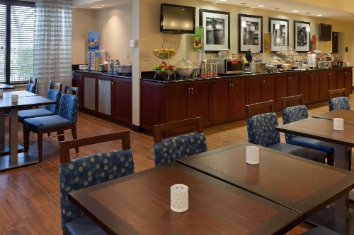 Hampton Inn By Hilton New Bedford/Fairhaven image 1